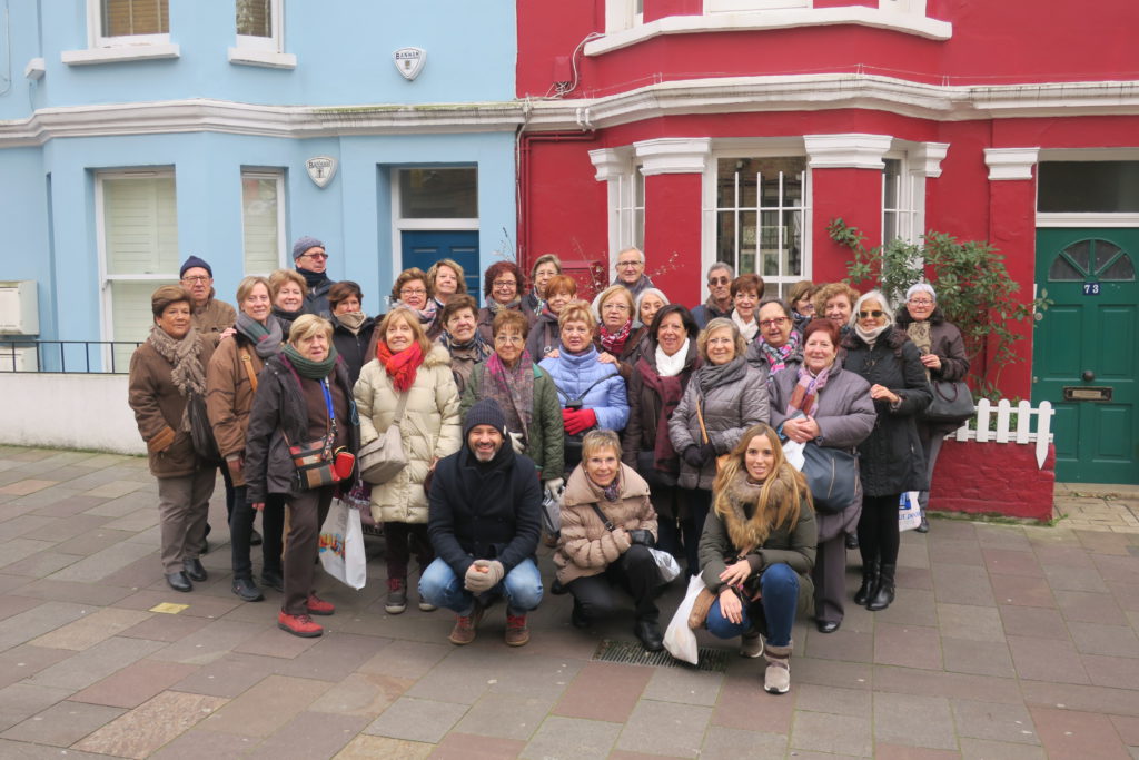 El grup de Mitic Viatges acompanyats de David Revelles a Londres