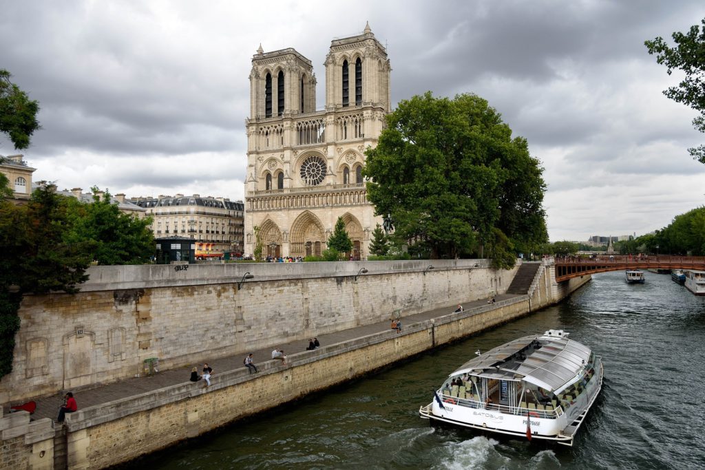 La catedral de Notre Dame a la riba del Sena